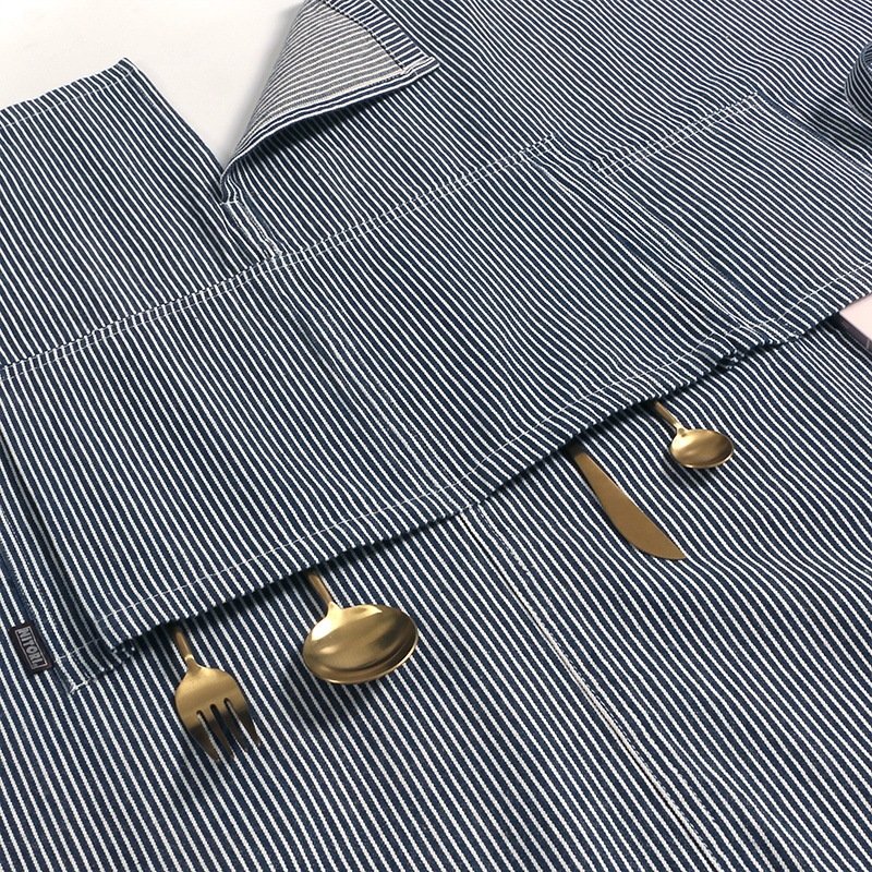 Halter neck striped apron for restaurants, cafes, bakeries, men and women Korean style fashion work clothes with printed logo - Image 3