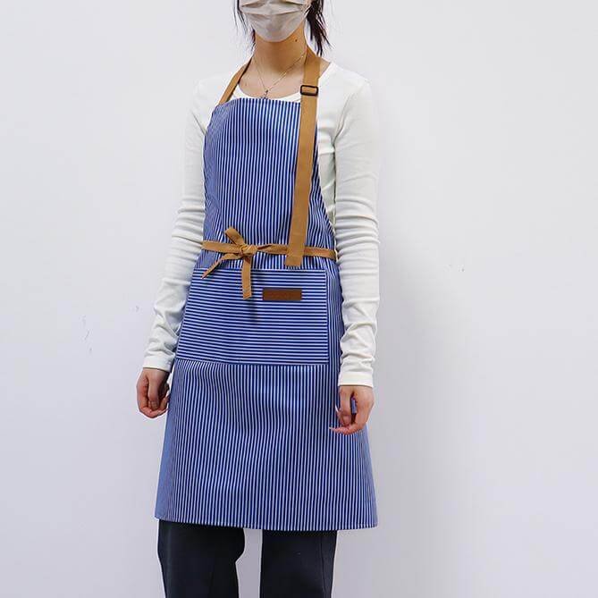 Striped halter neck waterproof apron for home kitchen nail art baking work clothes factory direct sales apron - Image 4